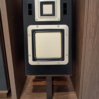 Sony APM-930AV Flagship Speakers – Collector Grade – Mint -Custom USA Stands image 9