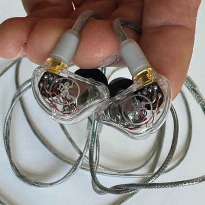 Mackie MP-460 In-Ear Monitors - 15 Ohms image 2