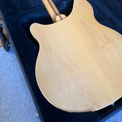 Rickenbacker 360 1983 - Mapleglo image 10