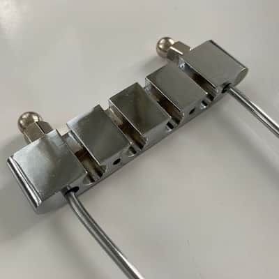 Bass Guitar Trapeze Tailpiece - Chrome image 2