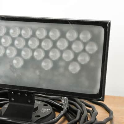 Philips Color Kinetics ColorBlast 12 Wash Light Fixture CG011PV image 2