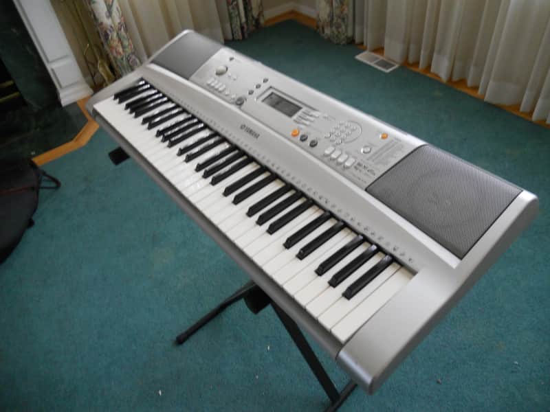 Yamaha PSR E303 | Reverb