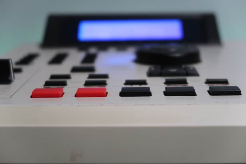 Custom Akai MPC 2000XL - 32MB RAM - 8 Outputs - CF Card Reader - NEW LCD + MORE image 1