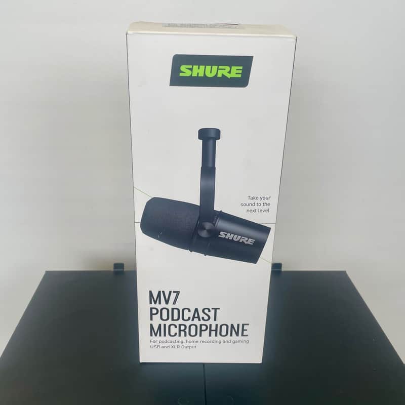 Shure MV7 Dynamic USB Podcast Microphone 2020 - Present - Black image 1