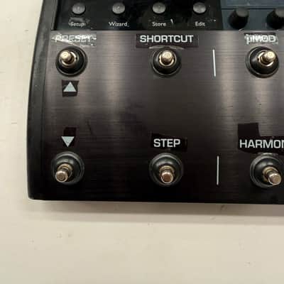 TC Helicon Voice Live 2 Vocal Voicelive Multi Effects Processor Pedal + PSU image 2