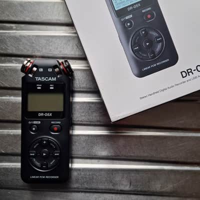 TASCAM DR-05X Portable Digital Recorder 2019 - Present - Black image 7