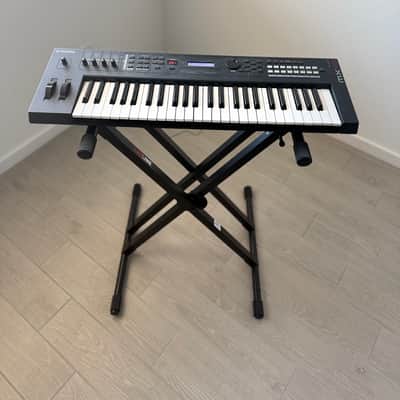 Yamaha MX49 - Black
