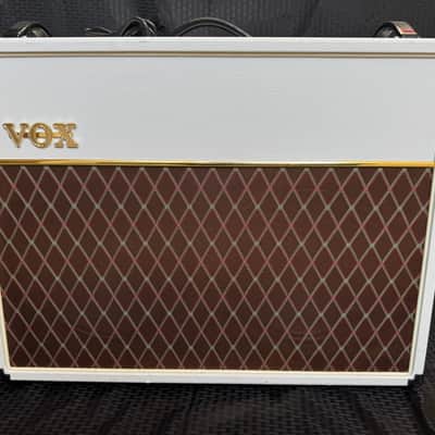 Vox AC 30C2, 30-Watt, 2 x 12" Guitar Combo Amp Limited Edition White Bronco image 1
