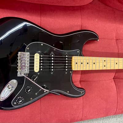 Fender Special Edition Standard Stratocaster HSS 2015 - Black w/ Duncan Pearly Gates image 7
