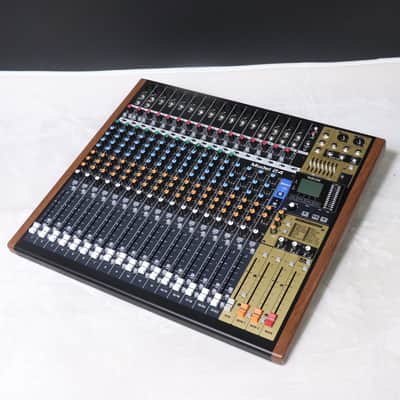 TASCAM Model 24 [2350014] (06/01) image 1