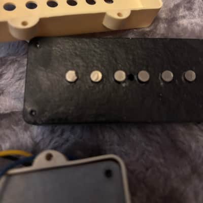 American Professional II Fender Jazzmaster Pickups 2024 - Cream image 2