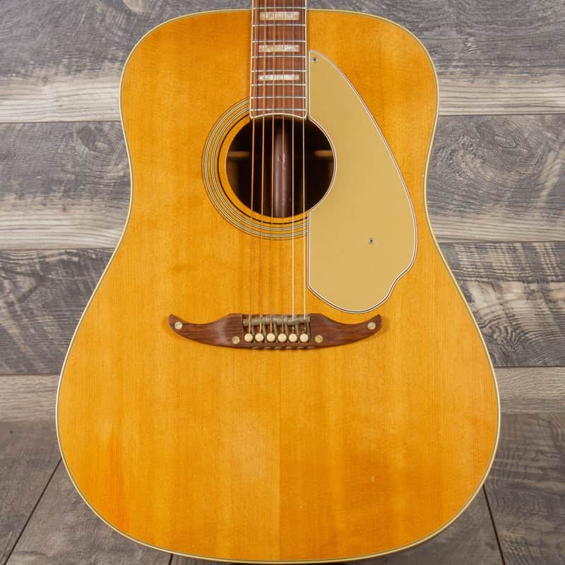 Fender Kingman