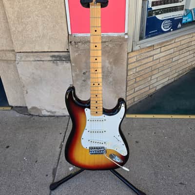 Fender Stratocaster 1975 - Tobacco Sunburst image 2