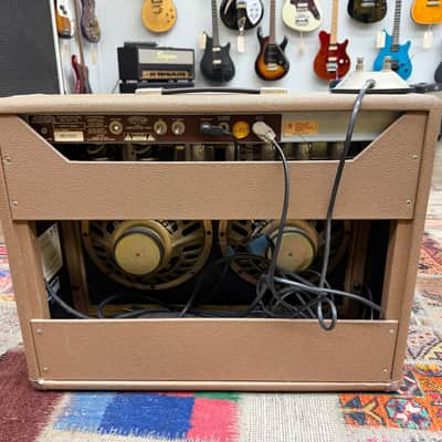 1993 Fender Vibroverb '63 Reissue 2x10 40w Combo Amplifier Brown/Wheat w/FS image 5