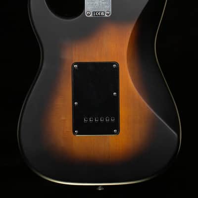 Squier 40th Anniversary Stratocaster Vintage Edition Black Anodized Pickguard Satin Wide 2-Color Sunburst (707) image 4