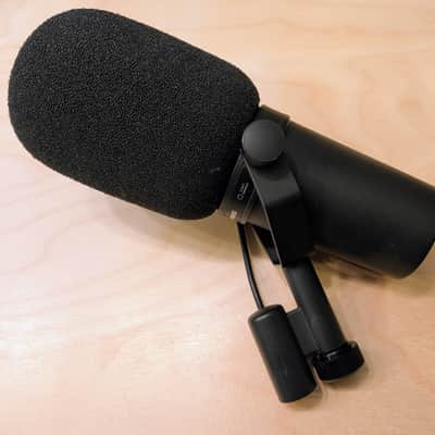 Shure SM7B Cardioid Dynamic Microphone image 2