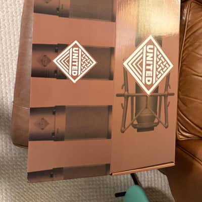 United Studio Technologies UT Twin87 Multipattern Large Diaphragm Condenser Microphone image 3
