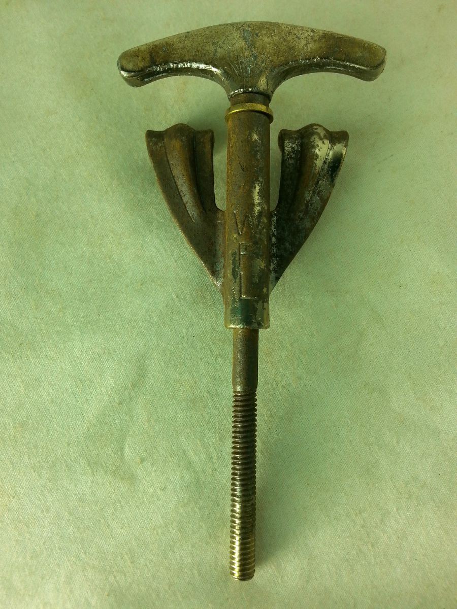 Ludwig WFL 1x Bass Drum Tension Rods/Claws 3 7/8" Nickel Vintage 50s Classic F* - Fair / 6.95/24.95 — main photograph