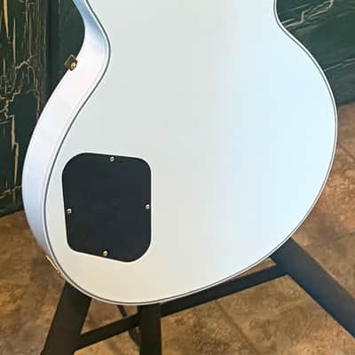 Gibson Les Paul Custom Shop Electric Guitar Alpine White W Case & COA image 15