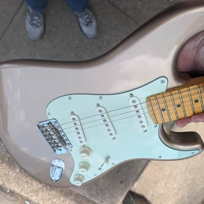 Fender American Professional Classic Stratocaster - Faded Firemist Gold image 15