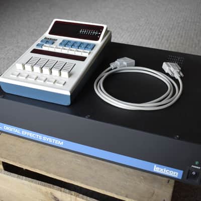 Lexicon 300L Digital Effects System with LARC Remote