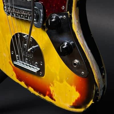 Fender Jaguar with Rosewood Fretboard 1966 - 1969 - Sunburst image 5