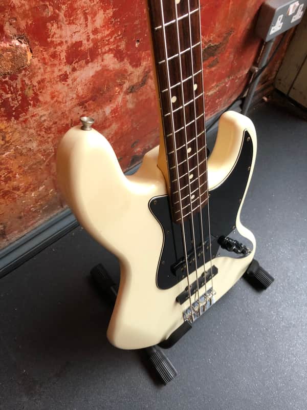Fender Squier Silver Series MIJ Jazz Bass 1994 Off White | Reverb