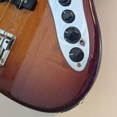 SIRE Marcus Miller V7 Alder Fretless 4 - Tobacco Sunbust image 7