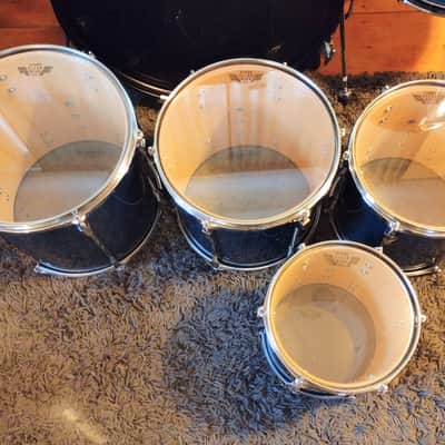 Tama Rockstar DX 6-Piece Drum Set in Ocean Blue. image 10