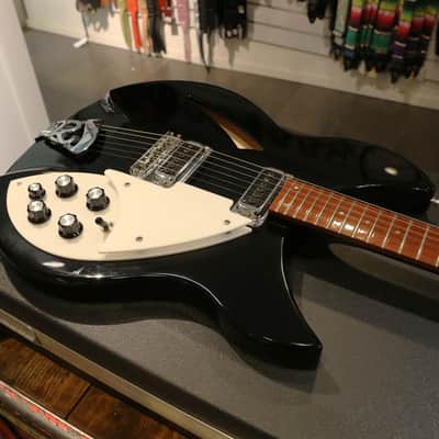 Rickenbacker 330 2012 - Present - Jetglo image 4