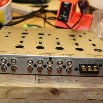 Sony XEC-1000 5-Way Electronic Crossover image 2