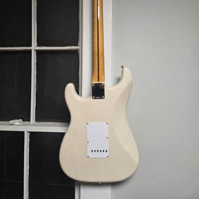 Fender Limited Vintera III late 50's Stratocaster image 5