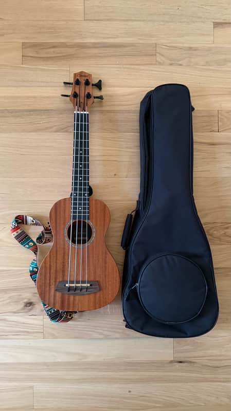 Caramel ukulele bass image 1