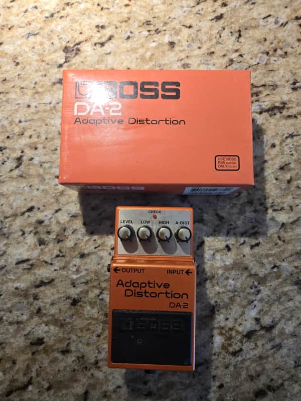 Boss DA-2 Adaptive Distortion | Reverb Canada
