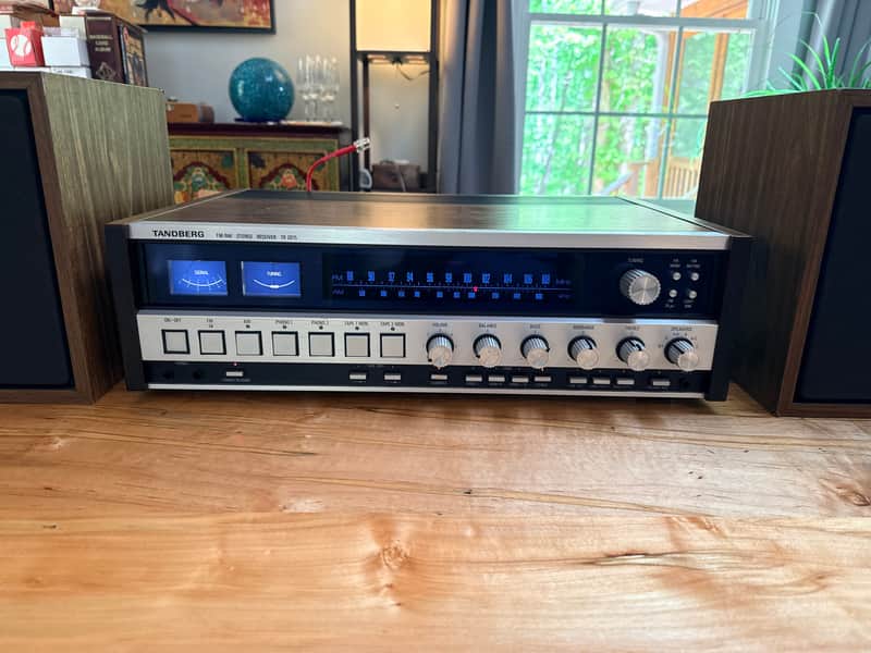 Tandberg TR2075 - Silver Fully Serviced  and re-caped,