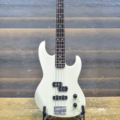 1991 Fender Prodigy Bass Active Preamp Arctic White El. Bass w/ Case - #N1008055 image 1