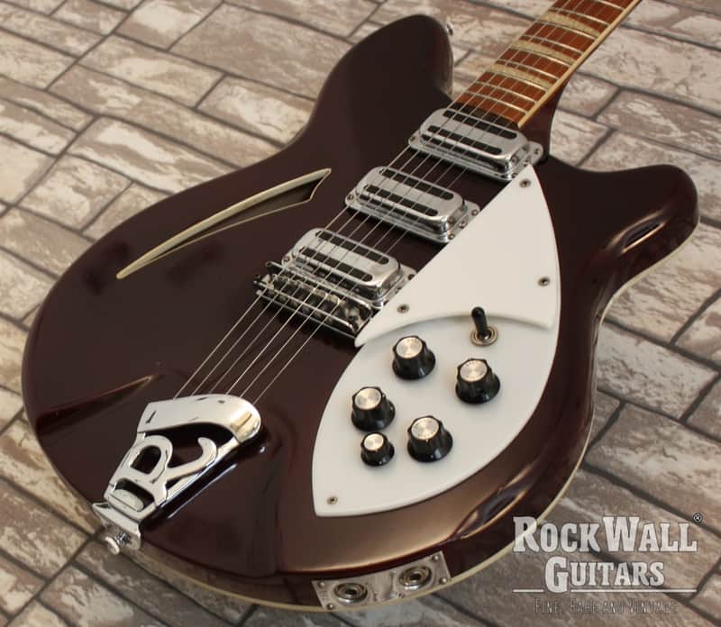 Rickenbacker  370  1969 - Burgundy - Very Good