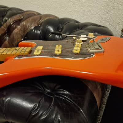 Fender Squier Hank Marvin Signature Stratocaster MIJ Japan 1991-1992 Fiesta Red Journeyman Relic image 12