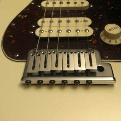 Fender American Deluxe Stratocaster 2011 Pearl + Lindy Fralin pickups image 4
