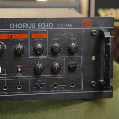 Roland SRE-555 Chorus Echo Vintage Tape Echo/Reverb/Chorus Unit Pre-Owned image 2