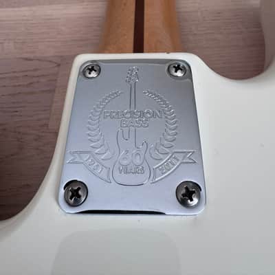 Fender Standard Precision Bass 19 September 2011 - Maple neck and fingerboard image 8