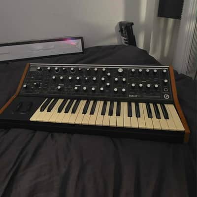 Moog Sub 37 Tribute Edition 2010s - Black