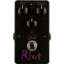 Suhr Riot Distortion Guitar Effect Pedal, Black Edition