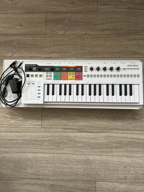 Arturia KeyStep Pro 37-Key MIDI Controller 2020 - Present - White image 1