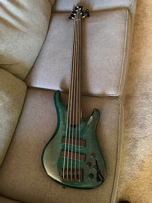 Roscoe Custom-5 String Fretless Bass image 1