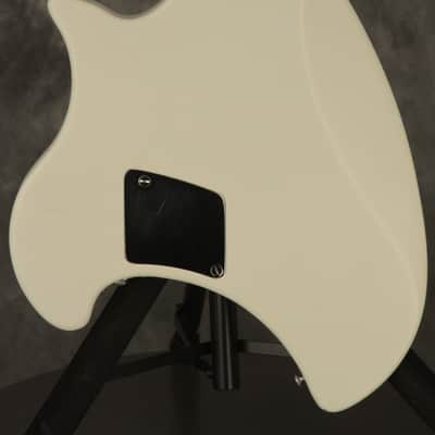 1970's Ovation BREADWINNER White with very early features image 21