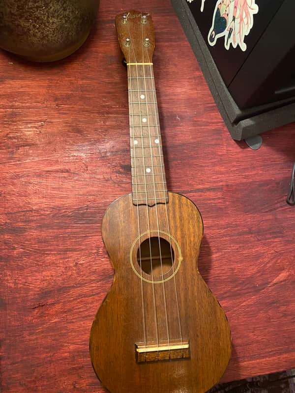 Brown Tortoiseshell Binding: Gibson Uke-1 1950 Near Mint with Soft Case - Mahogany image 1