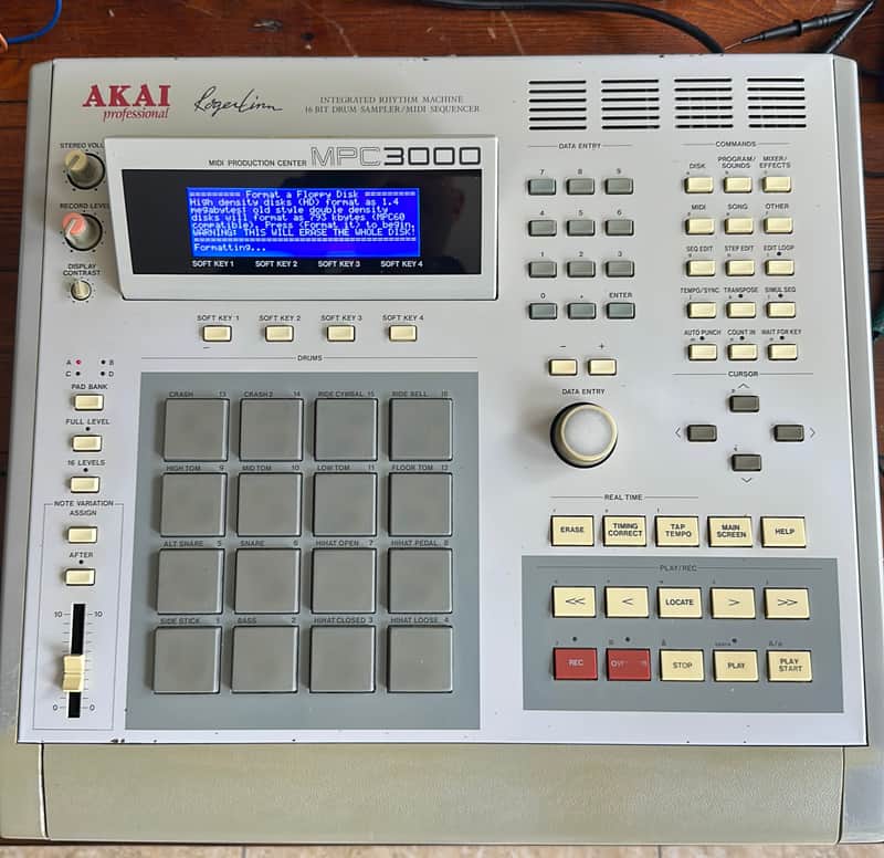 Akai MPC3000 MPC-3000 Sampler Drum Machine image 1