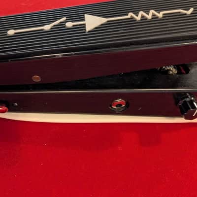 Dunlop MC404 CAE Custom Audio Electronics Wah 2010 - Present - Black image 7