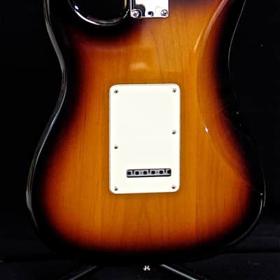 Fender Stratocaster 2002 Gloss Tobacco Sunburst image 2